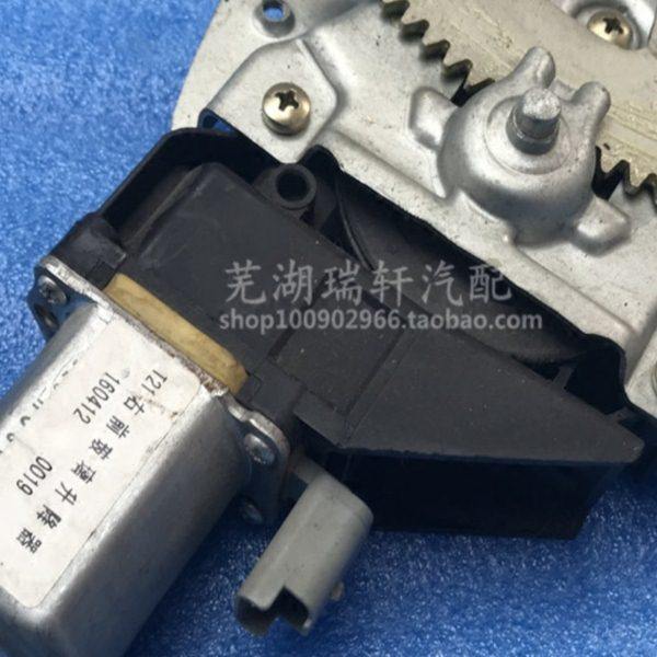 适用 奇瑞瑞虎5玻璃升降器电机支架前后左右电动升降器摇窗机总成