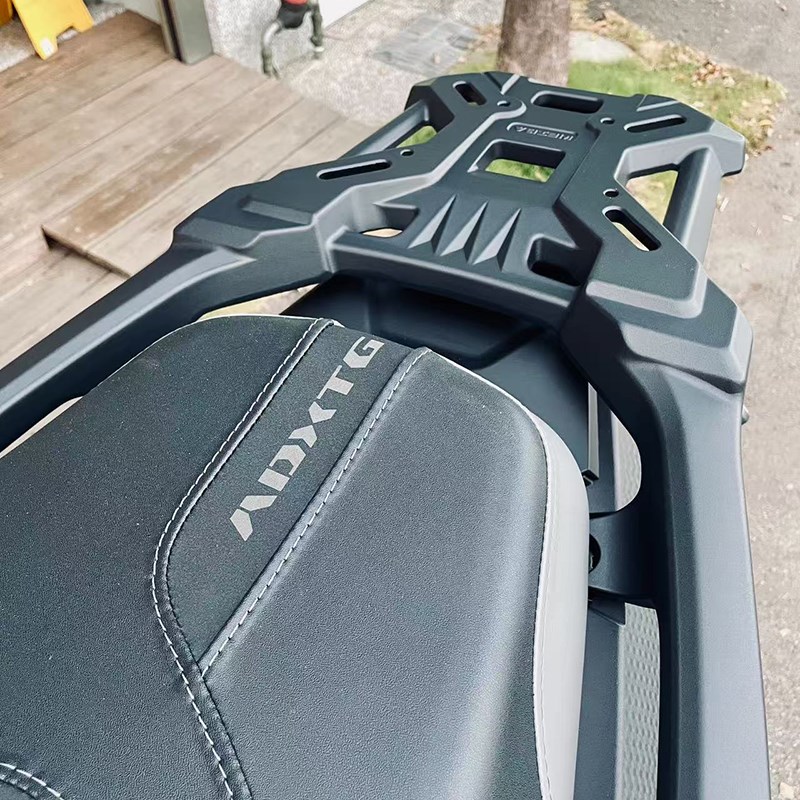 适用25款三阳剑齿虎40r0后货架一体铝合金尾架ADXTG尾箱架尾翼支