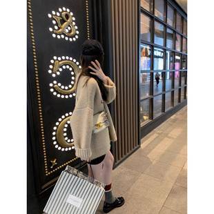 很粉色V领软糯毛衣外套女C0036秋冬加厚宽松懒风中长款慵针织的开