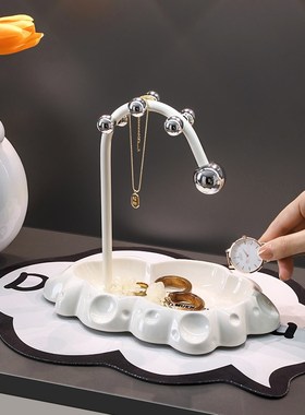 现代轻奢高档放钥匙收纳玄关摆件入户进门口鞋柜装饰品置物架挂架