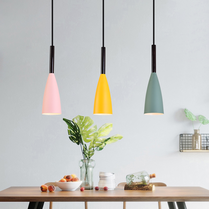 北欧个性创意三头餐厅吊灯网v红马卡龙简约客厅卧室床头单头吧台