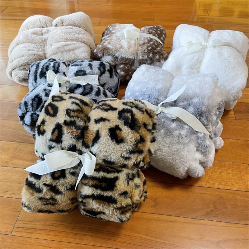 欧洲单 双层加厚午休毯 仿动物皮草毛毯午睡毯子 野性仿兔毛个性