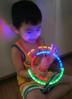 儿童卡通可爱旋转魔幻灯炫彩灯发光灯笼节日装饰中秋春节元宵花灯