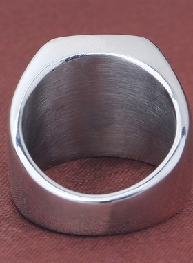 欧美时尚26个i双剑个性英文首字母钛钢戒指方形光面潮男指环