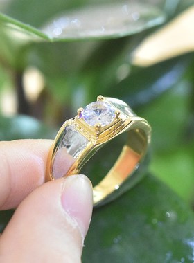 臻荣镀18K金色莫桑石q双色戒指 欧美时尚简约仿真锆石男戒订婚指