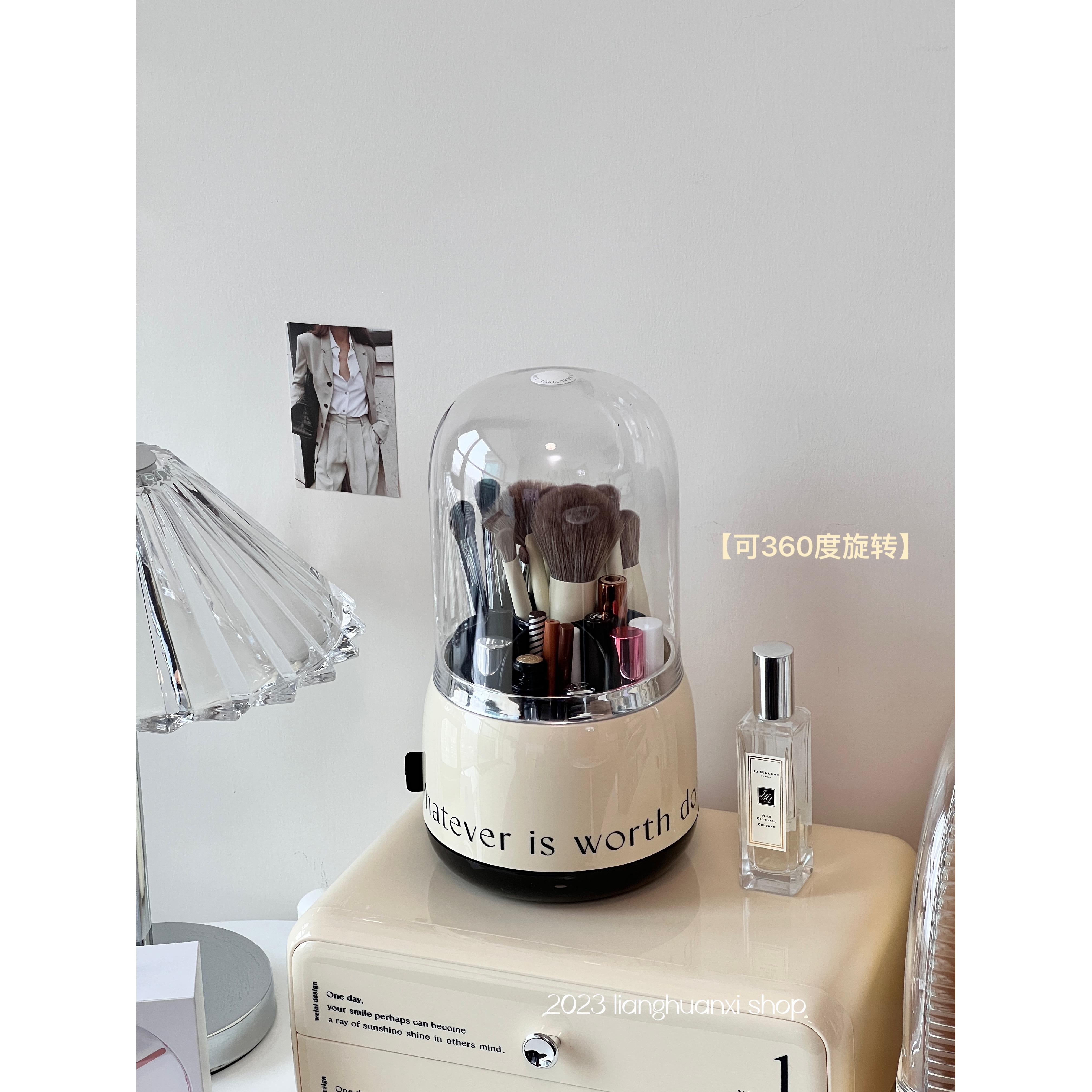 旋转化妆刷收纳桶大容量防尘带盖化妆品眉笔口红桌面收纳盒笔筒