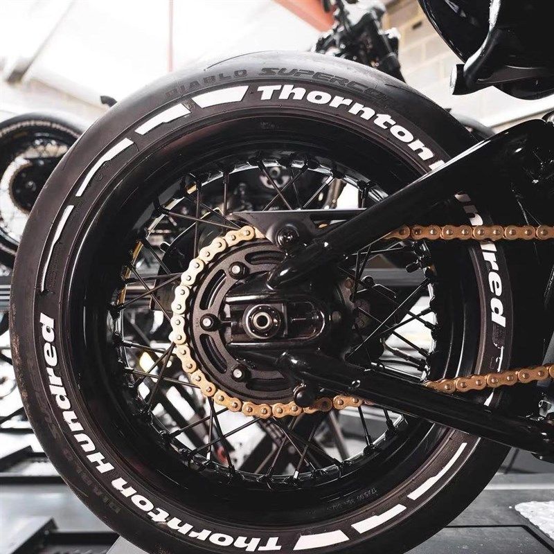 摩托车凯旋轮毂字母贴反光夜光3D立体贴汽车电动车小牛轮毂字贴纸