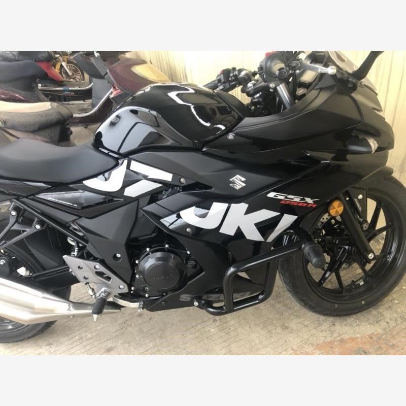 适用于铃木GSX250-A保险杠 加厚加粗碳钢防摔杠一字保护杠