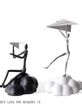 现代抽象雕塑玩飞机人物摆件样板房客厅电视柜玄关书房家居艺术品