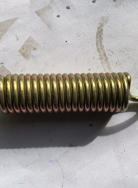 福田雷沃RG50 60 70 水稻收割机配件蛟龙皮带弹簧