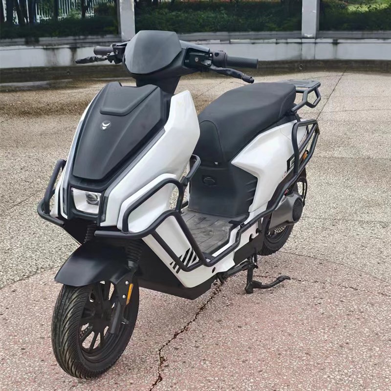 适配深远E4护杠爱玛赤焰保险杠加厚支撑尾架货架外卖箱架改装配件