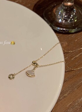 微镶银杏叶项链设计感锁骨链韩版气质网红M新款女卫衣链配饰项链