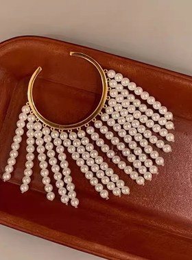 小众设计感珍珠流苏m手镯时尚夸张个性手环高级感气质手链优雅手