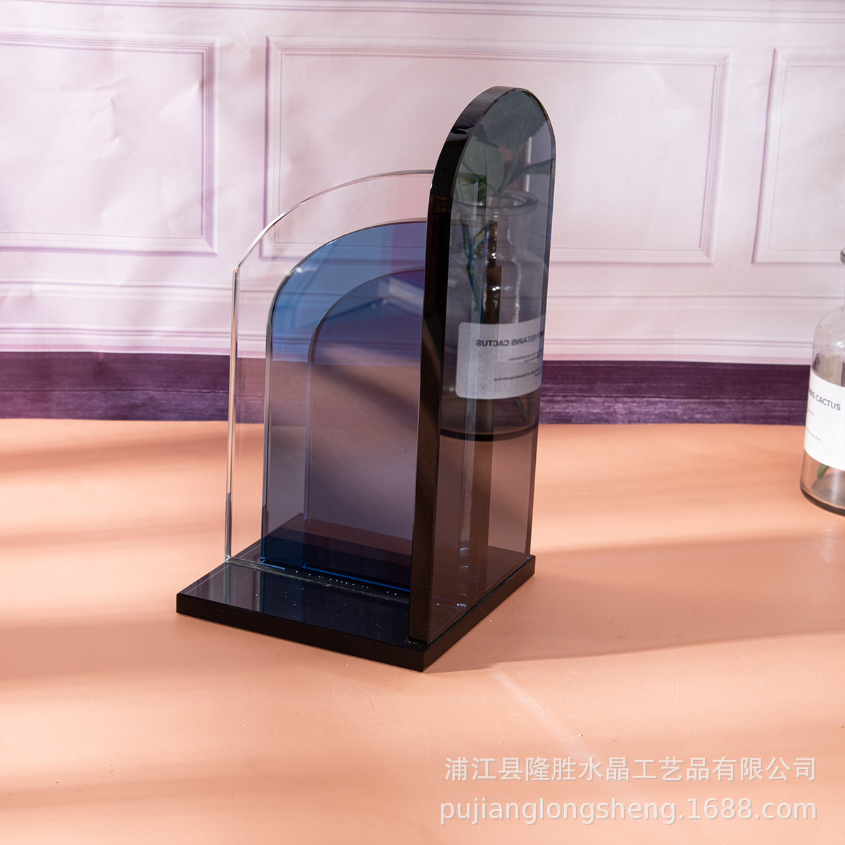 现代简约摆件三角形拼接 步步高升台阶书靠 电镀磨砂家居软装书档