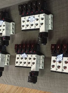 亚德客 4V310-10F=4+4V330E-10F=1 成组阀