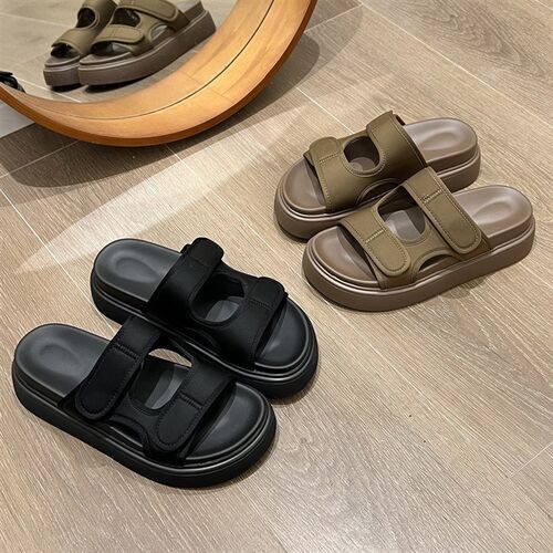 Sandaals slippers Wear thick soled beach shoes out season拖