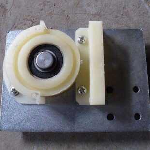 电梯配件/杂物梯门轮/货梯门轮/传菜梯门轮/电梯加长门轮/分左右