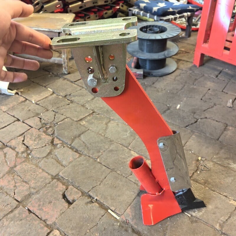 新款小麦播种机防拉弯扁铁施肥腿小麦播种机防拉弯扁铁楼腿 一个