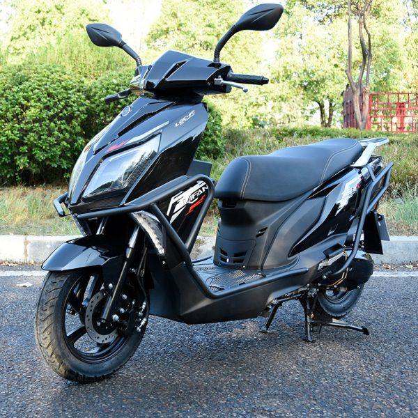 适用望江U2-150踏板车保险杠防摔护杠力帆赤狐150LF150T-5A前后杠