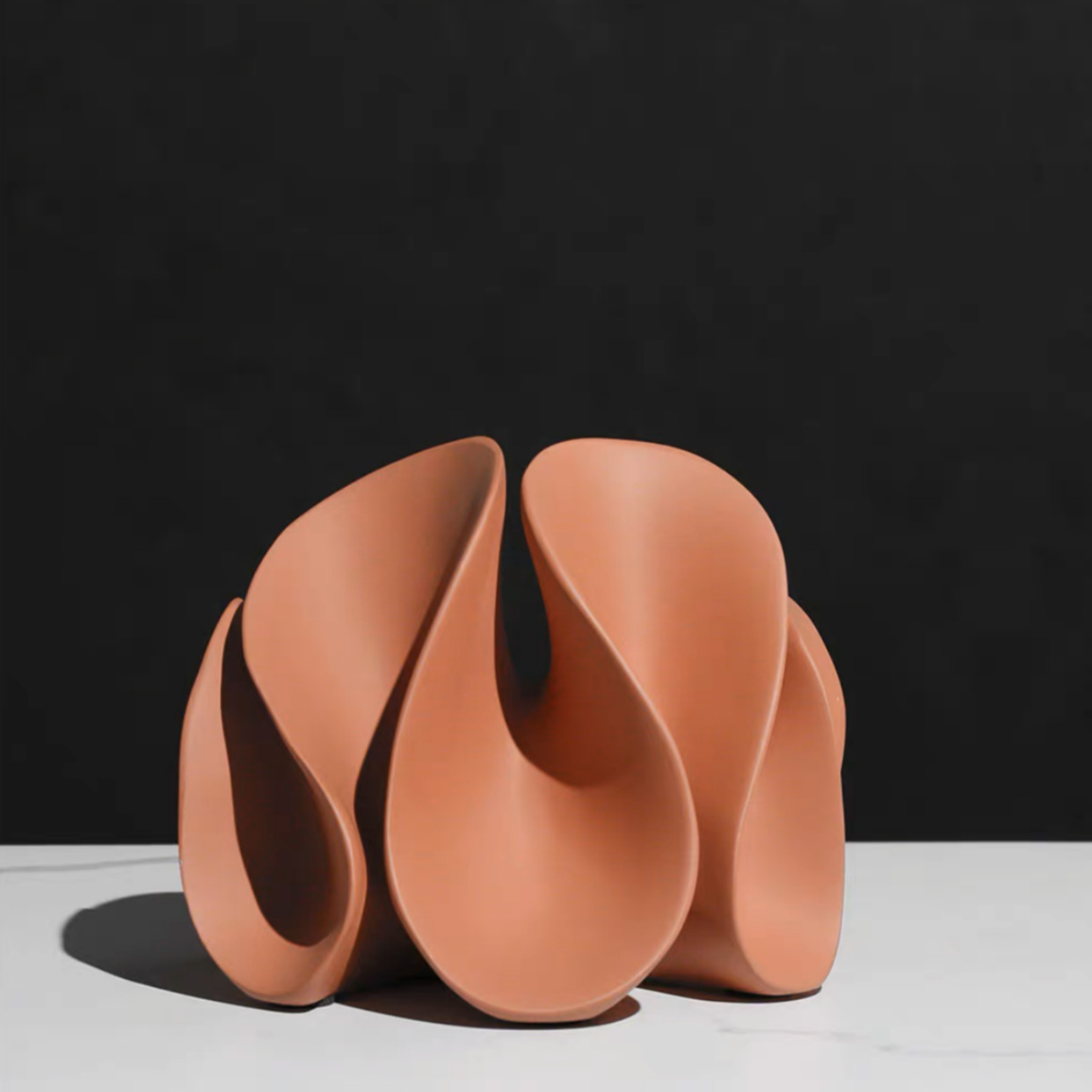 简约现代轻奢软装饰品树脂创意艺术售楼处样板房间客厅餐桌面摆件