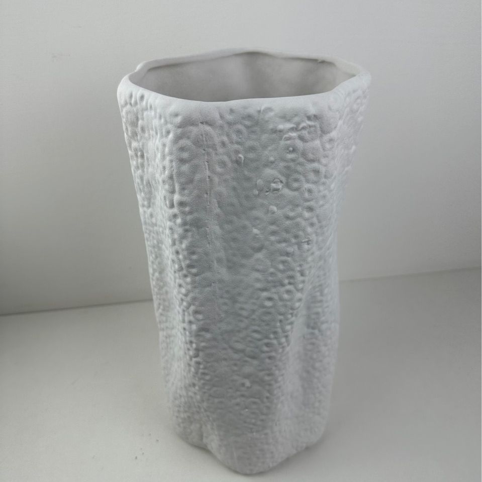 现代北欧黑白花瓶摆件软装意式极简中式样板间售楼部插花花器饰品