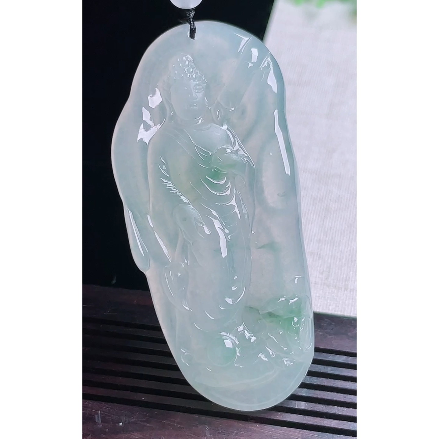 缅甸天然A货玉石翡翠 老坑冰种手工精雕飘花阿弥陀佛吊坠