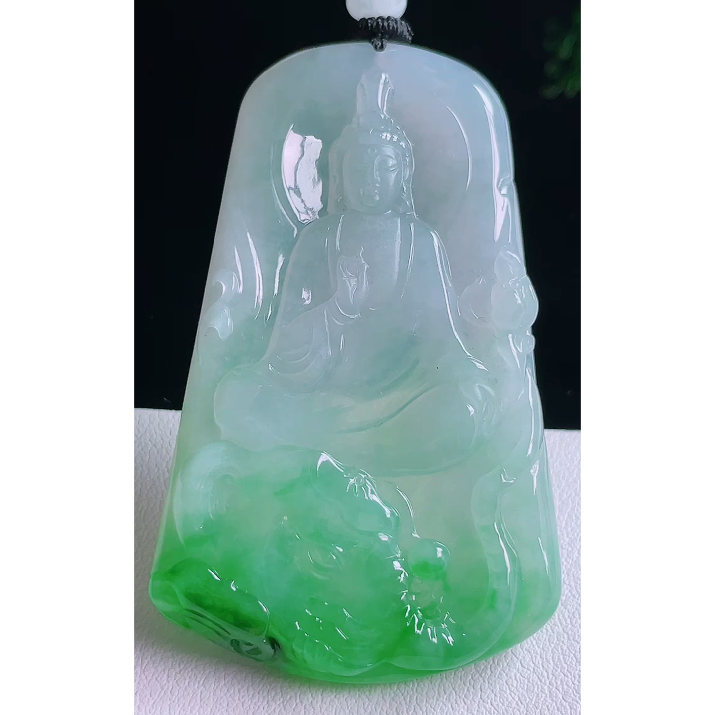 缅甸天然A货玉石翡翠 老坑冰种手工精雕飘绿普贤菩萨吊坠