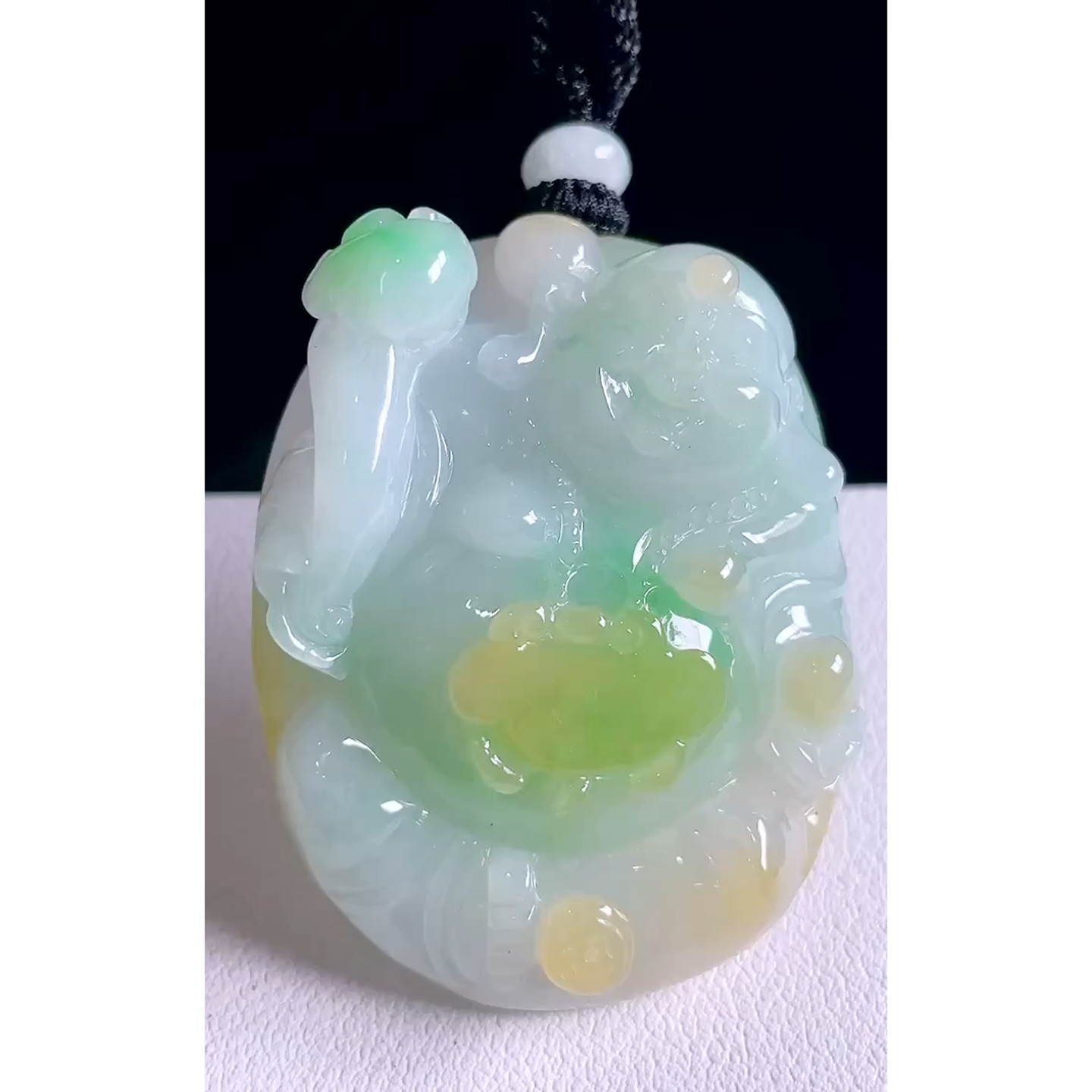 缅甸天然A货玉石翡翠 老坑冰种手工精雕黄加绿布袋佛吊坠