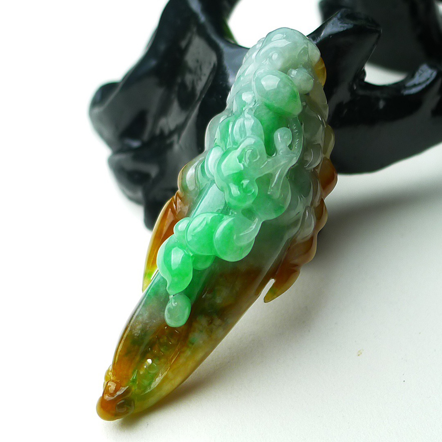 缅甸天然A货玉石翡翠 老坑冰种手工精雕三彩黄加绿蟹钳吊坠