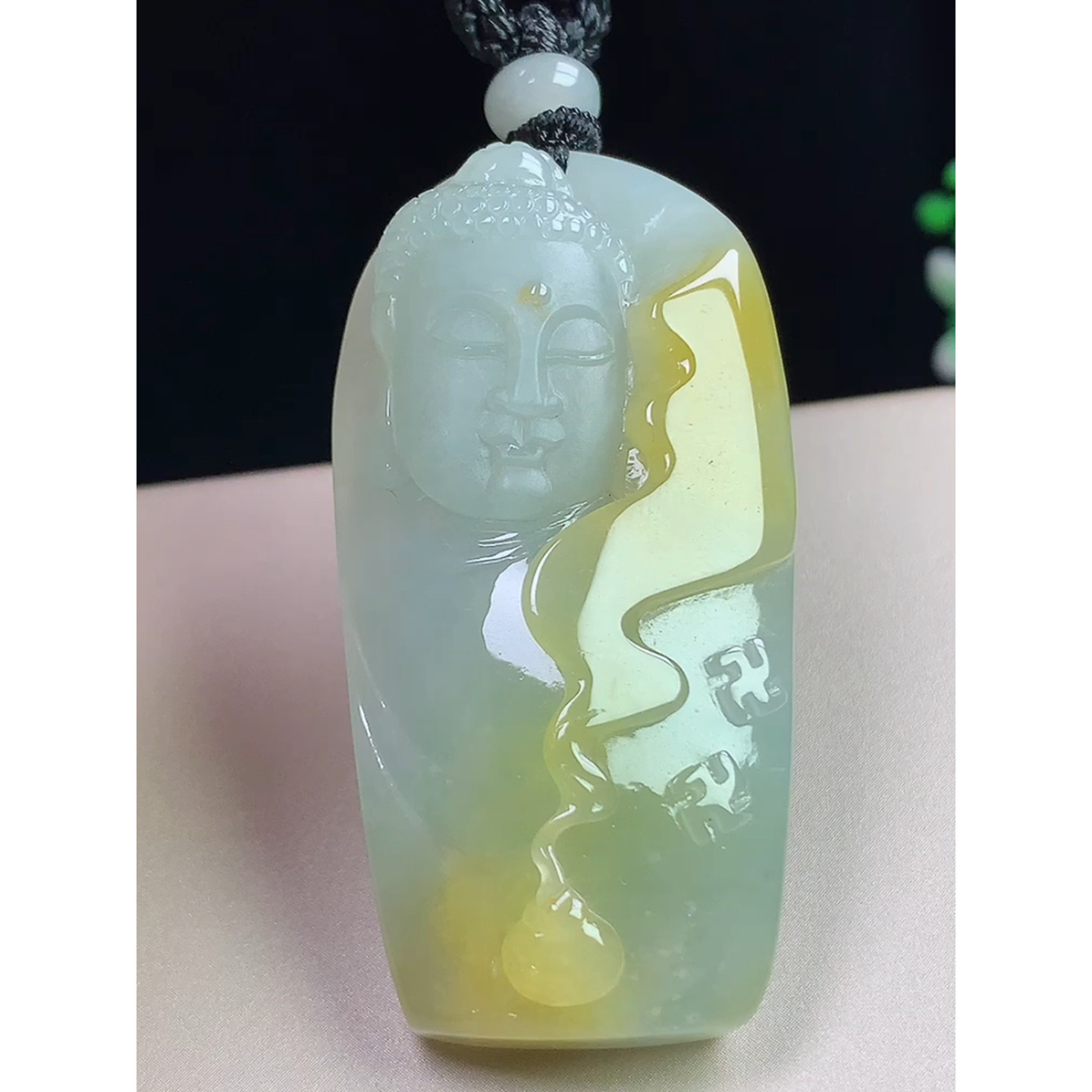缅甸天然A货玉石翡翠 老坑冰种手工精雕大日如来吊坠