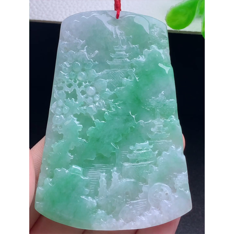 缅甸天然A货玉石翡翠 老坑冰种 手工精雕 飘绿山水牌吊坠