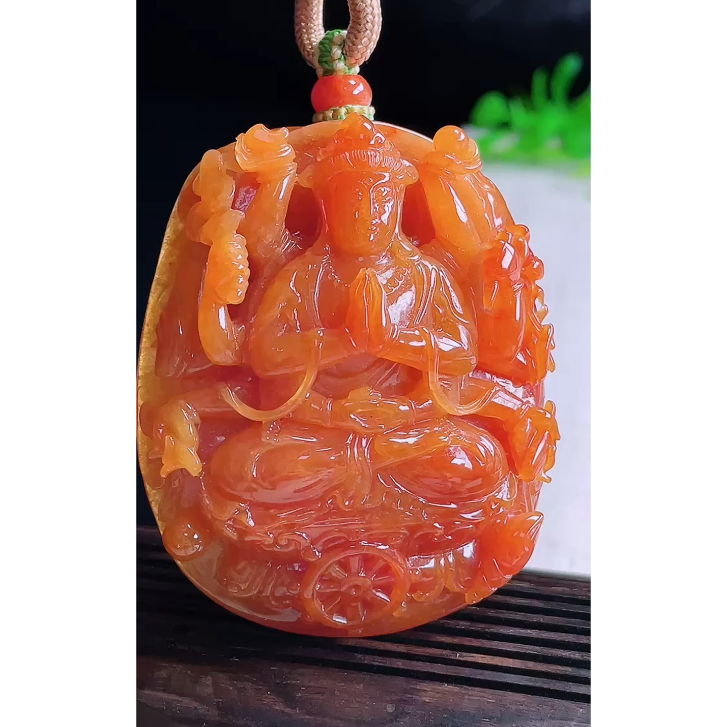 缅甸天然A货玉石翡翠 老坑冰种手工精雕红翡千手观音吊坠