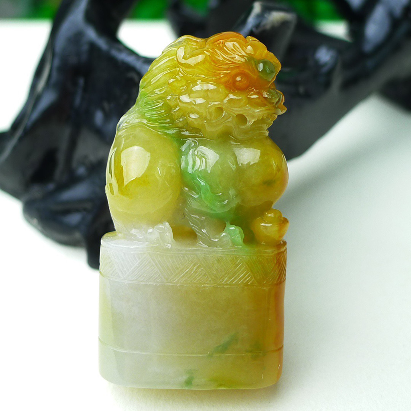 缅甸天然A货玉翡翠老坑冰种手工精雕俏色双彩黄加绿狮子印章吊坠