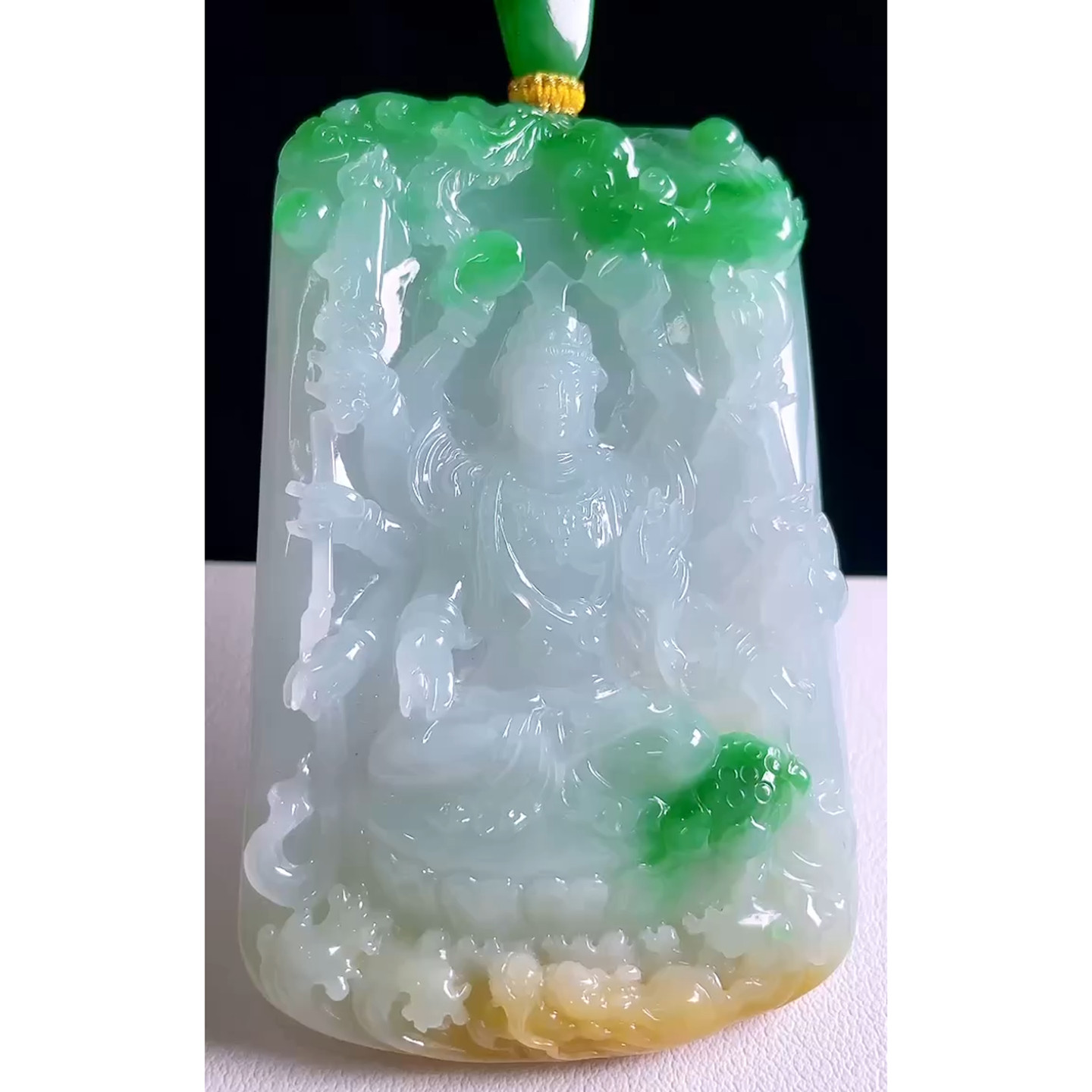 缅甸天然A货玉石翡翠 老坑冰种手工精雕三彩黄加绿千手观音吊坠