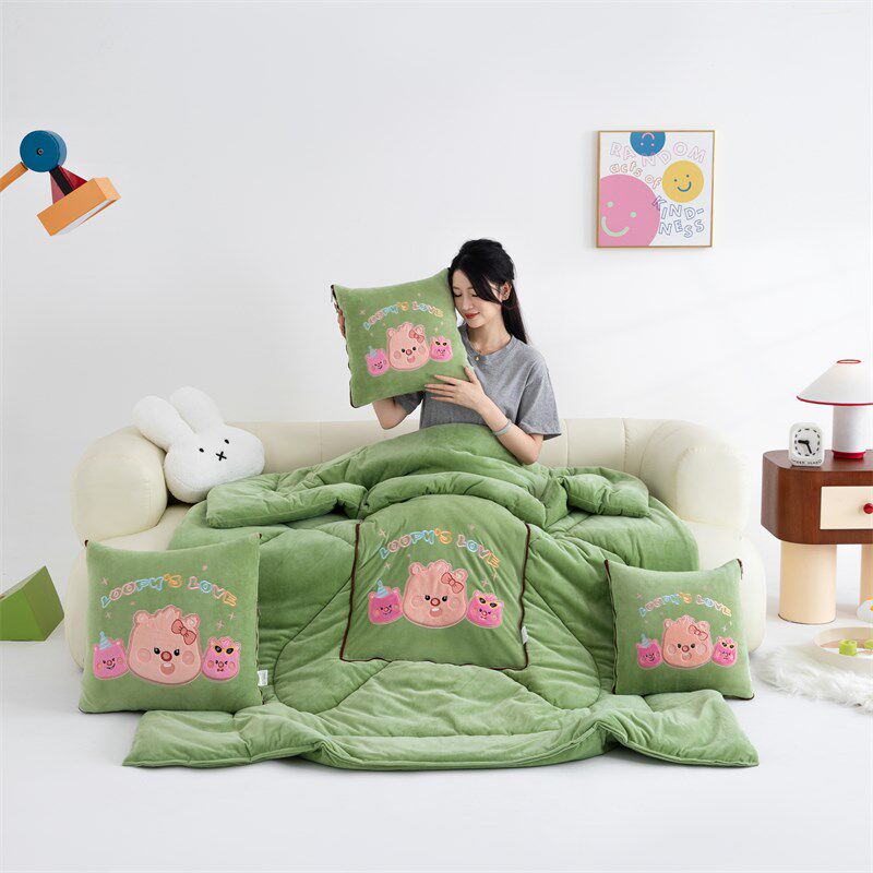 秋冬加厚绒多功能抱枕被子车载两用折叠二合一午睡被沙发靠垫靠枕