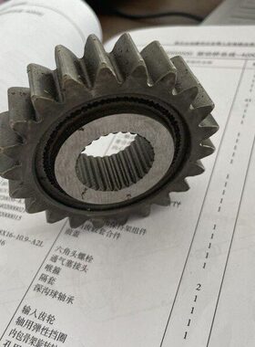 潍柴雷沃RG60RG70收割机90桥变速箱常合齿轮原装