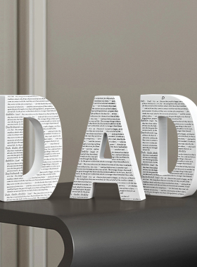 玄关摆件简约现代客厅电视柜字母木质装饰品儿童T房书架摆设工艺