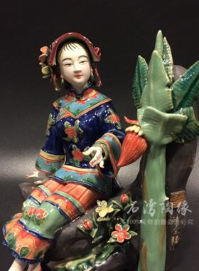 石湾陶瓷手工工艺品桌面装饰品创意家居电视柜玄关摆设仕女