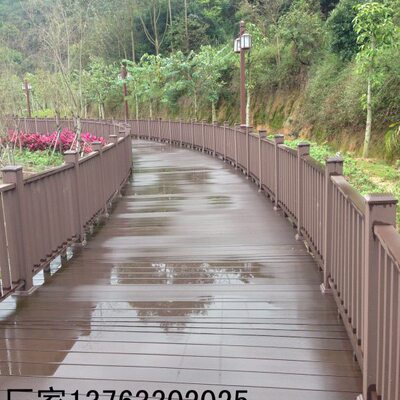 护林塑木护栏篱笆园木塑围栏塑木防腐栅栏别墅庭院广场等现货发售