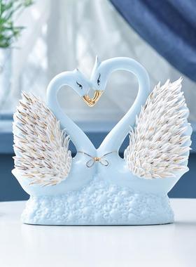 陶瓷情侣天鹅电视柜酒柜装饰品结婚礼物礼品客厅家居创意摆设摆件
