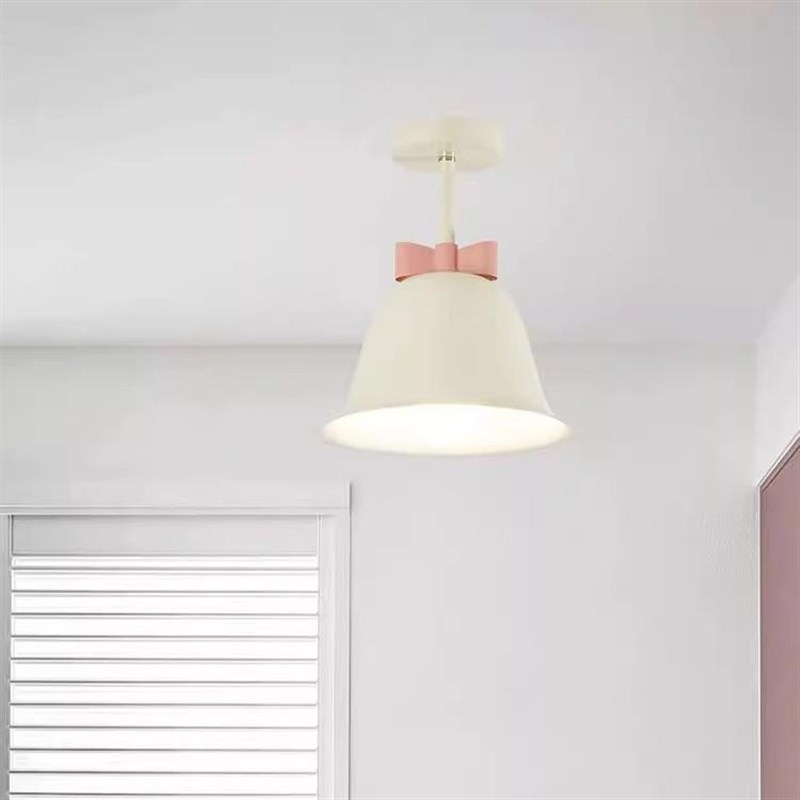 新款爆款奶油风过道玄关阳台灯简约儿童卧室创意蝴蝶结吸顶吊灯