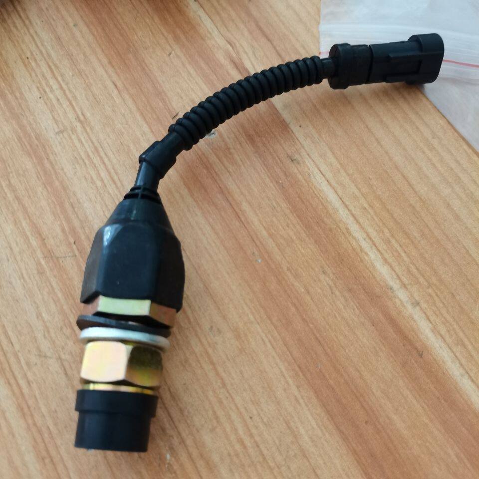 适用解放J6配件原厂J6驾驶室液压翻转举升开关J6p门灯门碰感应j6l