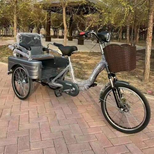 老年脚蹬三轮车电动助力代步车老人脚踩休闲自行车电动脚踏两用车