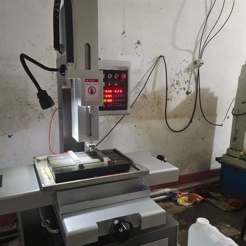 源头厂家电火花穿孔机打孔机小孔机全自动K穿孔机高频电火花打孔