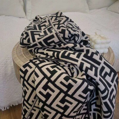 围巾女冬a季韩版休闲百搭双面F字母仿羊绒围巾加厚披肩保暖围脖女