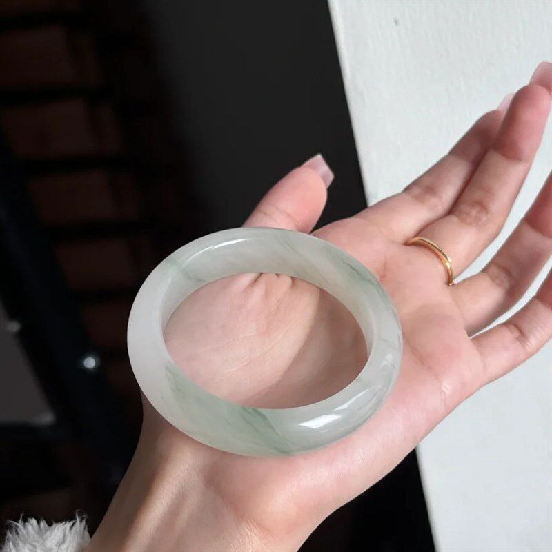 厂家天然金丝玉雪翠圆条手镯D玉石宽条天山翠手镯翡翠色玉镯