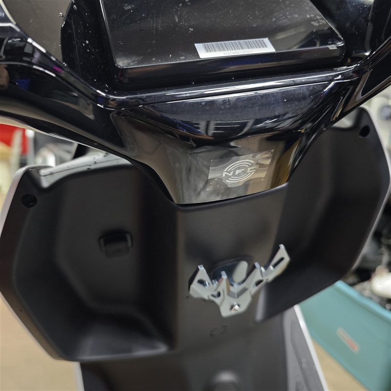 适用于极核AE4i/AE5铝合金双头挂钩前置头盔挂钩电动车改装件