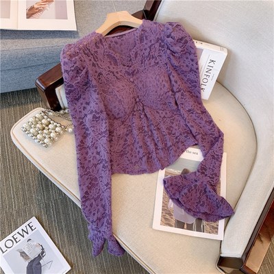 法式V领开叉喇叭袖内搭加绒加厚打底蕾丝衫女2024秋冬季短款上衣