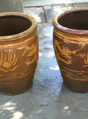 民俗老物件陶瓷水粗陶腌菜缸贴龙瓦缸老龙缸荷花缸流水缸展览摆件