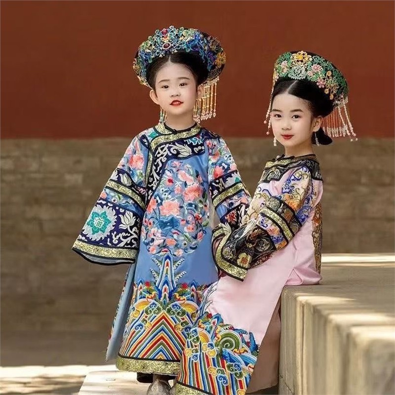 故宫儿童古装吉服满族民族特色礼服公主清朝宫廷氅印花衣旗装